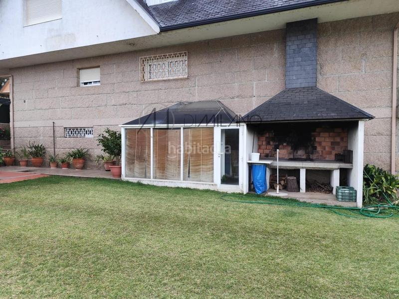Foto 800234aa-65b0-40ee-bba3-94eeca9504a5. Chalet avec chauffage parking piscine dans Valadares - Beade Vigo