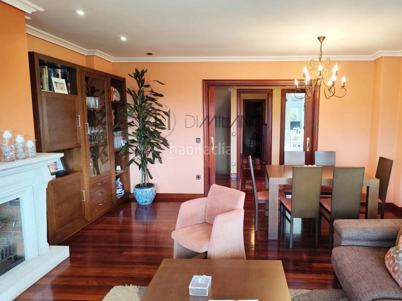 Foto 156194b7-42ac-42d3-bbce-5bfe6efb34eb. Chalet en Valadares - Beade Vigo
