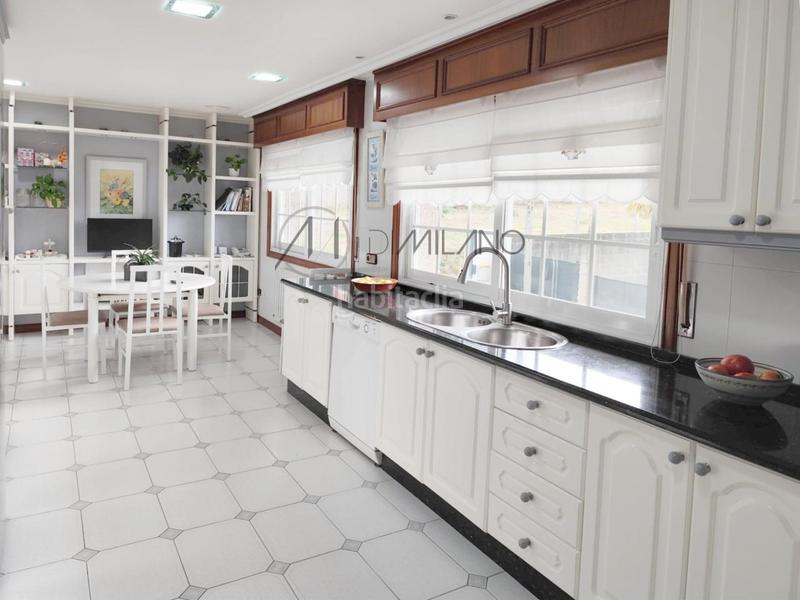 Foto d7b524f5-1f0e-43a5-bd44-9610ccb98c03. Chalet en Valadares - Beade Vigo