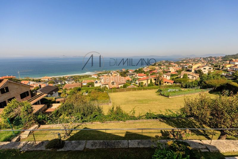 Foto d62a6b27-64b7-48a5-acc5-35933a384777. Chalet en Panxón Nigrán