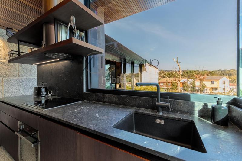 Foto 70546127-ea1c-433b-b42c-81831ca9df40. Casa con riscaldamento parcheggio piscina in Panxón Nigrán