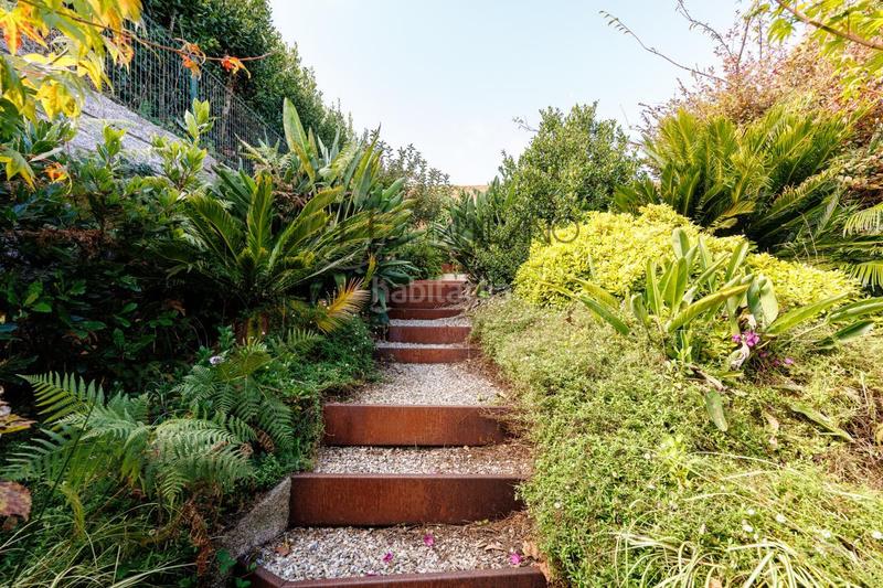 Foto cf355159-e5fb-4fb0-9fc2-02ccbcf8bace. Casa con riscaldamento parcheggio piscina in Panxón Nigrán