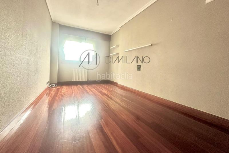 Foto 014f2eed-efe4-4da5-82da-fc8eb787957d. Appartamento con riscaldamento parcheggio in Plaza Independencia Vigo