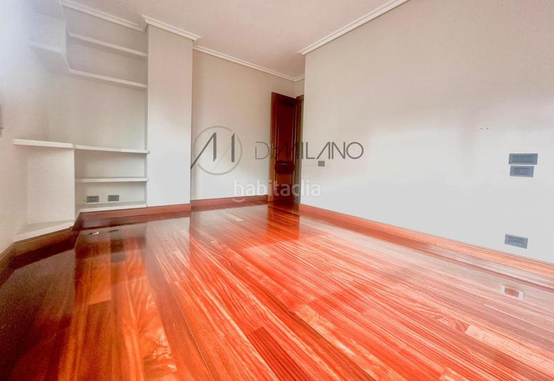 Foto 61c91bbd-244a-4288-898e-23271e50d0b4. Appartamento con riscaldamento parcheggio in Plaza Independencia Vigo