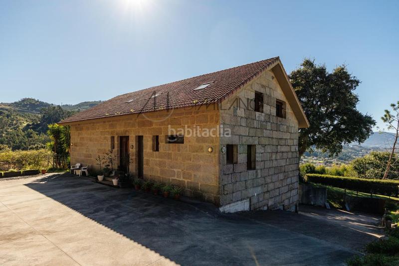 Foto 144ccf16-cfd9-4d1d-b00b-84bc255e7dbe. Chalet with heating parking pool in Camos Nigrán