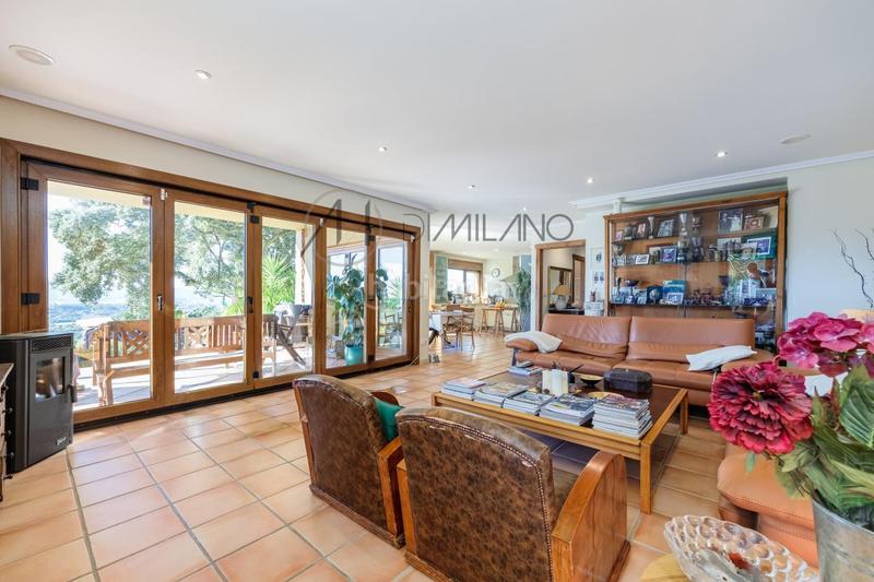 Foto 05e696f0-872c-438d-8c7e-e697b9104e00. Chalet avec chauffage parking piscine dans Camos Nigrán