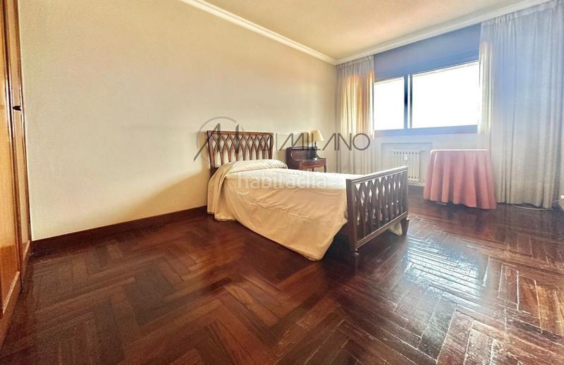 Foto 7dee9d74-0110-4d09-8ad3-18bbad09c0b3. Flat with heating parking in Camelias - Pi y Margall Vigo