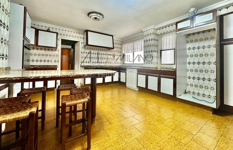 Foto 1a4e818e-ef70-4ca7-a7ec-93ac66f259ea. Pis amb calefacció aparcament a Camelias - Pi y Margall Vigo