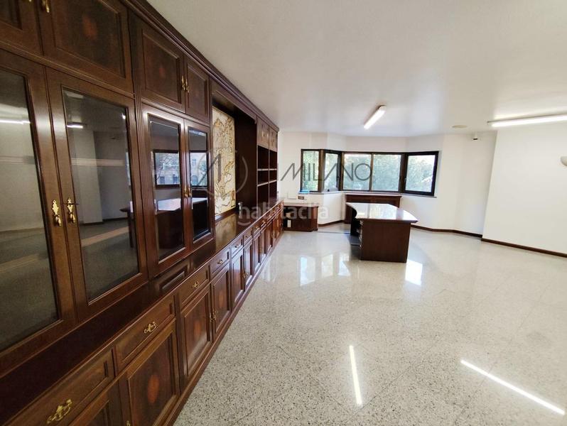 Foto bb05b1dd-1854-49c8-bc9b-63a184ddbfa1. Alquiler oficina en Centro - Areal Vigo