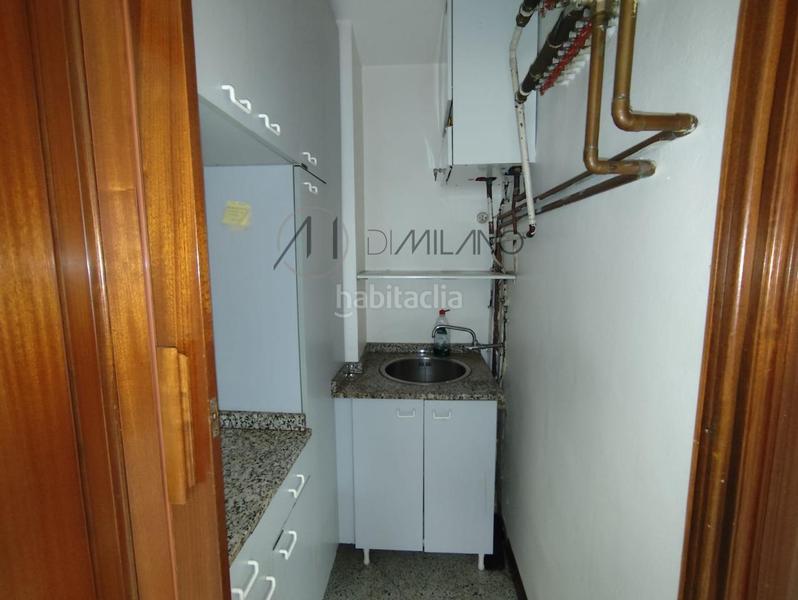 Foto ffc2a9aa-4180-48a0-84bc-e17bf9b847db. Alquiler oficina en Centro - Areal Vigo