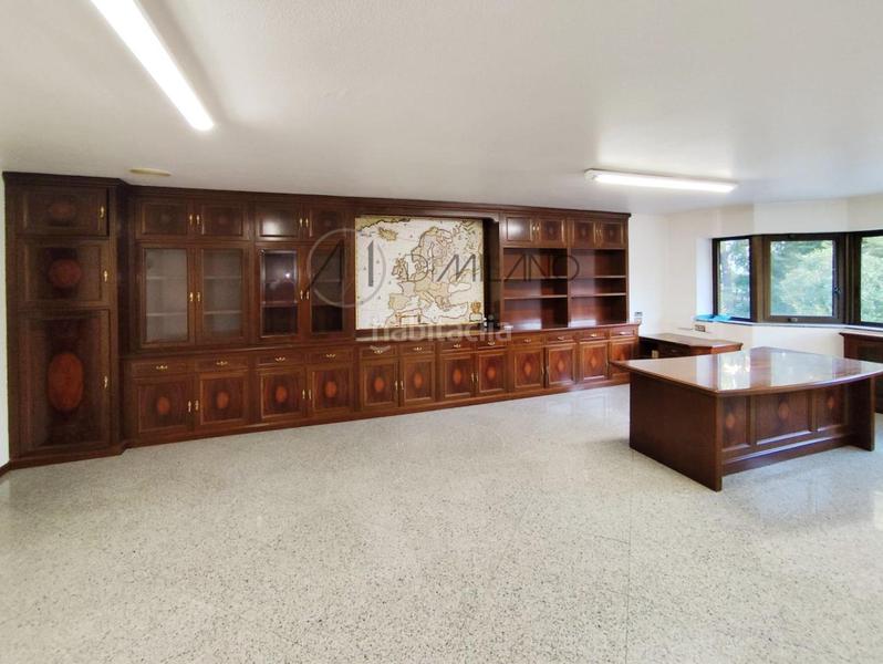 Foto 34e1640e-2ddb-4ee7-8eb9-698bc15b7df5. Affitto ufficio con riscaldamento in Centro - Areal Vigo