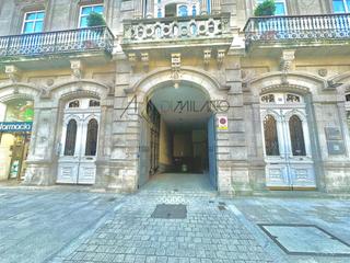 Aparcament cotxe  Plaza compostela