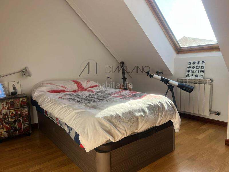 Foto 4141baed-adfd-4168-82b2-4805a94e8078. Duplex with heating parking in Alcabre Vigo