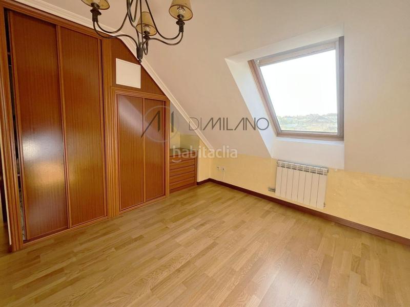 Foto 966921a5-91f6-40a5-b551-3571158c16ec. Duplex with heating parking in Alcabre Vigo