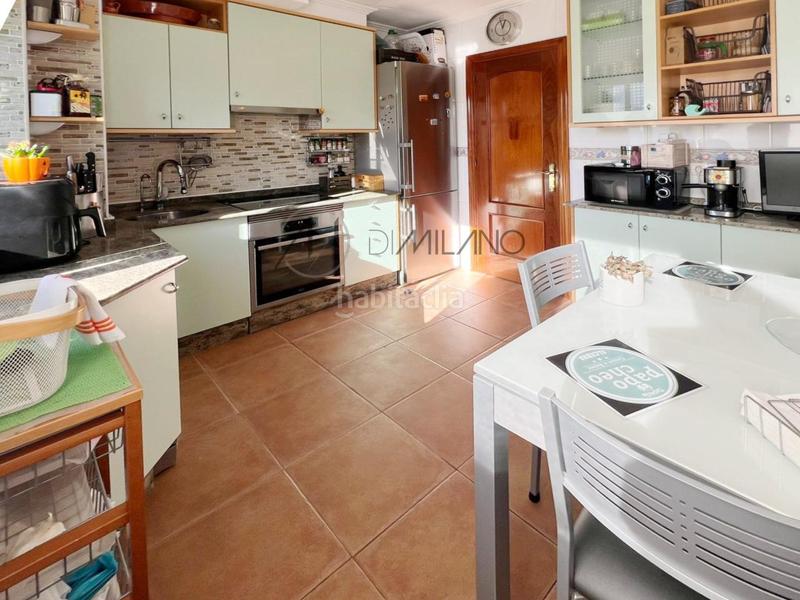 Foto 99e18d0b-d7c8-4718-acec-79ad621d7d13. Duplex with heating parking in Alcabre Vigo