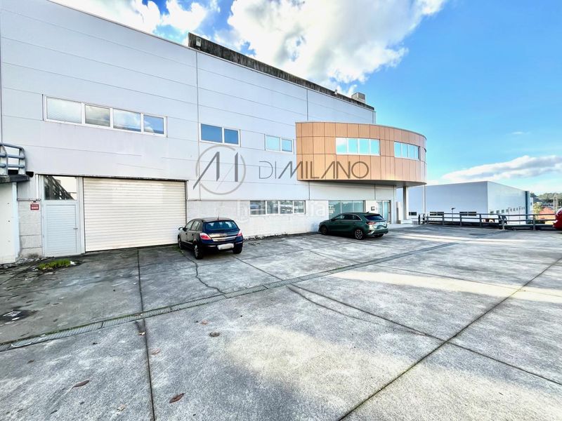 Foto 5d13ed1a-1528-40e6-a6fa-07a73d2b963b. Location bâtiment à usage industriel dans Valadares - Beade Vigo