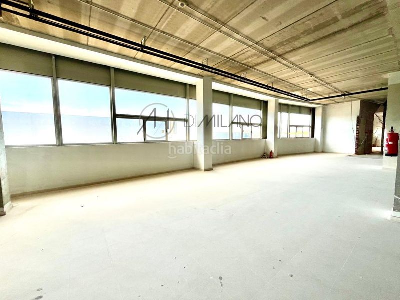 Foto d95bd329-1208-4295-86dc-c51525b5d1c0. Location bâtiment à usage industriel dans Valadares - Beade Vigo