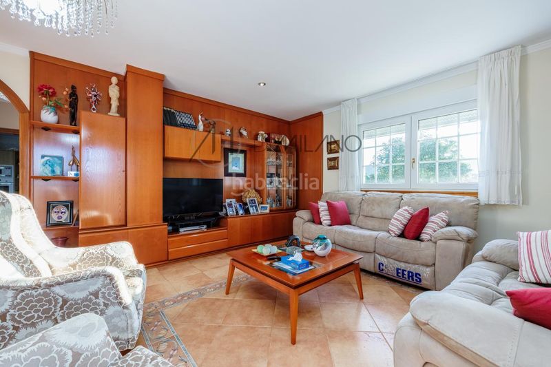 Foto e76b1787-f668-43dd-a790-d8baf7549839. Chalet con riscaldamento piscina in Camos Nigrán