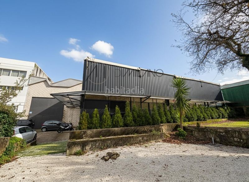 Foto 57bf8bd3-83a4-4e4f-bec2-328d062169e3. Nave industrial en Navia Vigo