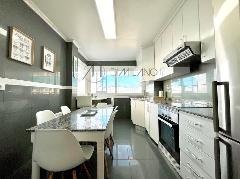 Foto e5f321ed-5ad5-4d89-a0f7-96b5bc0463e8. Flat with heating parking in Coia Vigo
