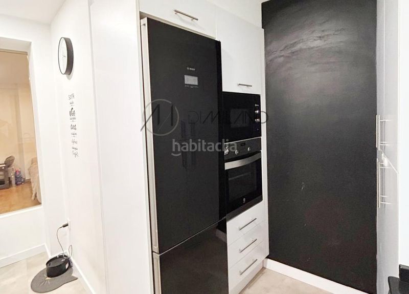 Foto ff5a4e9f-5c6b-48d2-be75-61e5d0671f21. Pis amb calefacció a Plaza de la industria Vigo