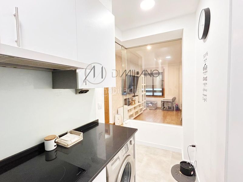 Foto b6518c6f-bfe1-4d7b-a821-98a9ba2c5de6. Piso en Plaza de la industria Vigo