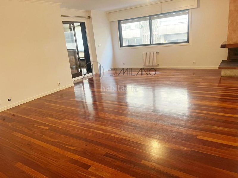 Foto 3f52d7d2-9af4-466a-86a0-ffab576d64a9. Rent flat with heating parking in Plaza España - Corte Inglés Vigo