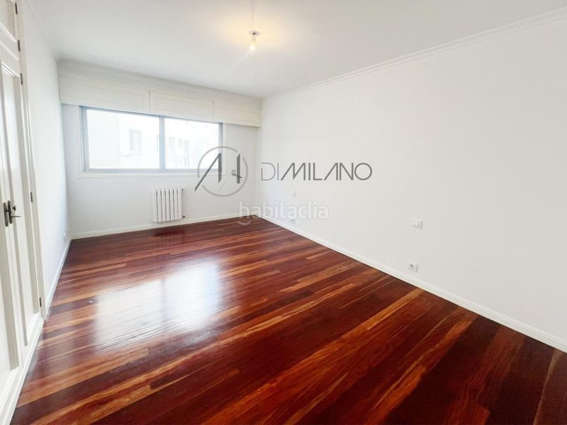 Foto 47be5ba4-8c9e-4dd8-a7a4-ecfa22c0b4d8. Rent flat with heating parking in Plaza España - Corte Inglés Vigo