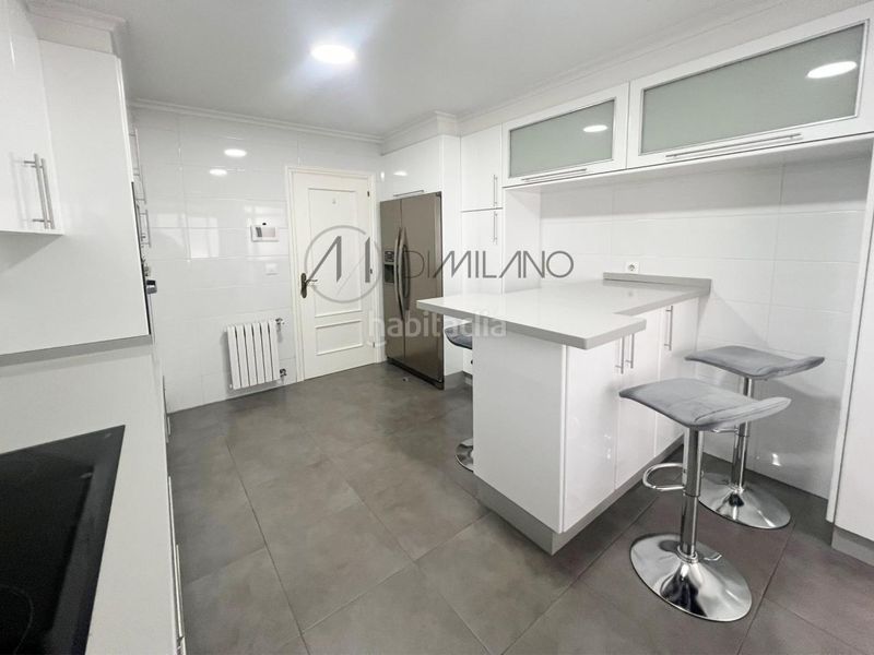 Foto 96144949-6450-46a8-ae9b-69467a936524. Rent flat with heating parking in Plaza España - Corte Inglés Vigo