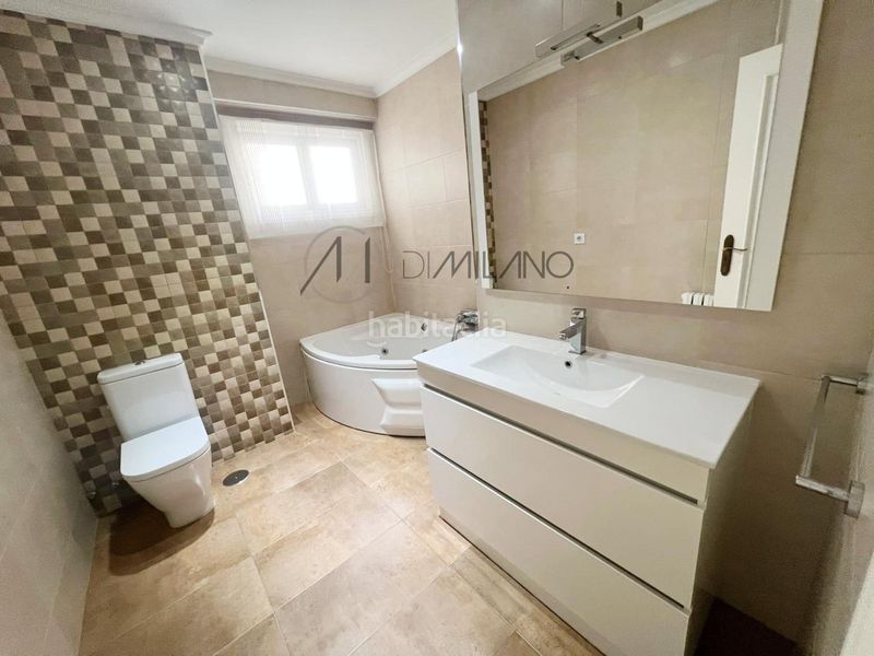 Foto f9a4dec0-d79c-4762-9432-9e44f61088b1. Rent flat with heating parking in Plaza España - Corte Inglés Vigo