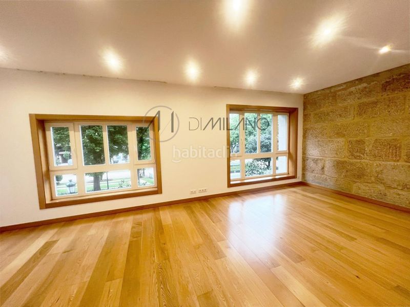 Foto b16f25d3-f6b2-4869-a7d4-009518c94c6a. Rent flat with heating parking in Centro - Areal Vigo