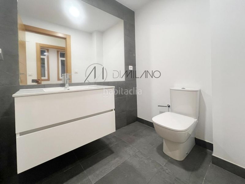 Foto b5d5f6e5-b440-47ae-be00-8b7b3a389635. Rent flat with heating parking in Centro - Areal Vigo