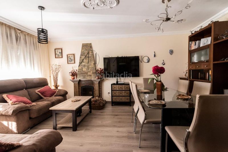 Foto 640d305a-30e7-47f2-bfa4-6346cd04a241. Alquiler chalet en Moaña