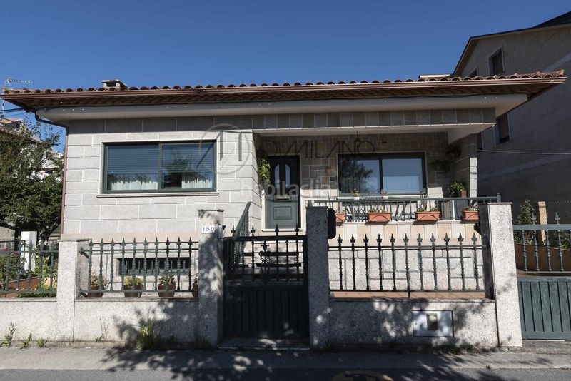 Foto 9d4217d9-4133-4adf-847c-3f488fa8d9ce. Alquiler chalet en Moaña