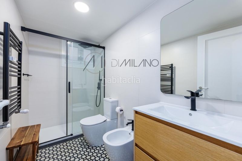 Foto 6ccd0bc3-e2c5-41f4-9843-d499666f9df8. Flat with heating parking in Plaza Independencia Vigo