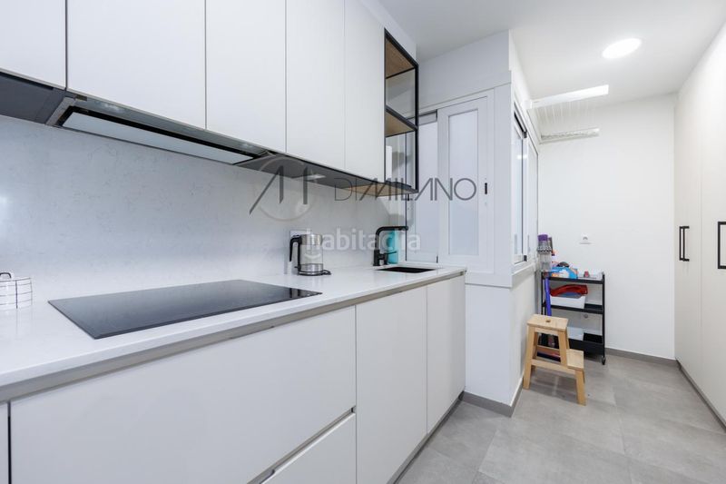 Foto 8a6cd8f3-8915-4e77-8b49-ef96e8037cdd. Flat with heating parking in Plaza Independencia Vigo