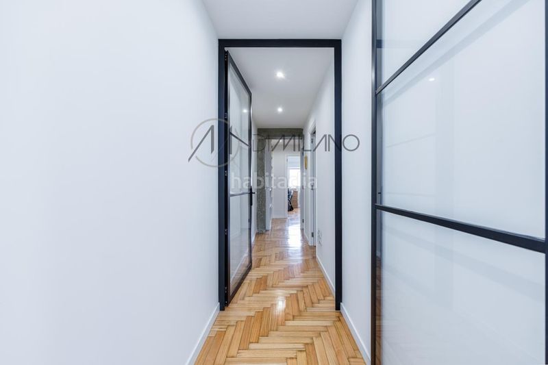 Foto aa5896ee-6aef-4475-93cc-7bb8552faa80. Flat with heating parking in Plaza Independencia Vigo