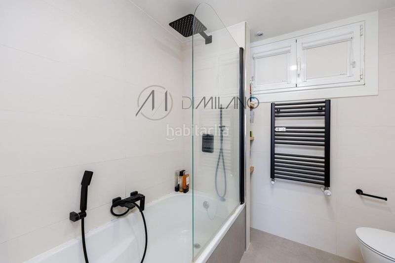 Foto cc52a8c7-bafd-4ead-9b62-7a1c7ba153c9. Flat with heating parking in Plaza Independencia Vigo