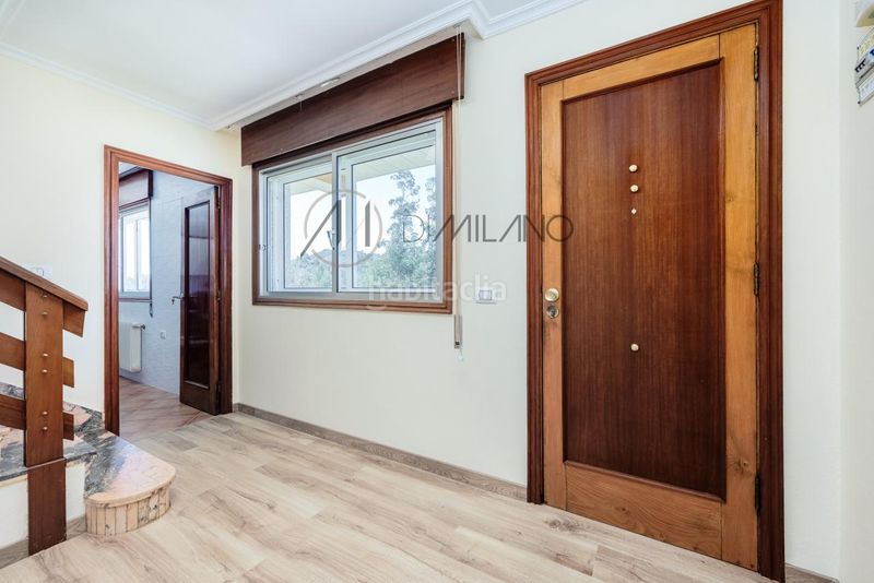 Foto 3f2ab9a6-3913-44a8-b3a3-aada2e5c7e8e. Casa en Valadares - Beade Vigo