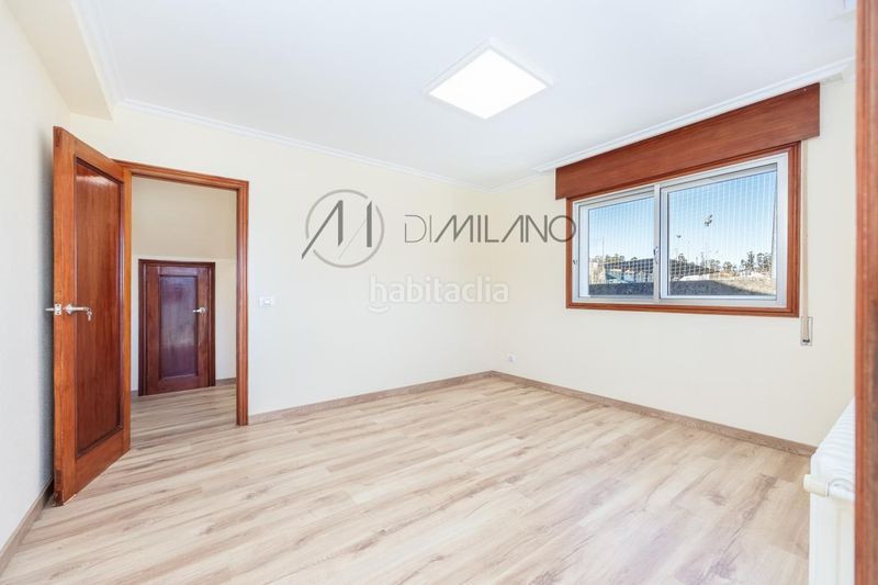 Foto 5f9f48bf-094e-4954-95fe-eba9bcdf5c30. Casa en Valadares - Beade Vigo