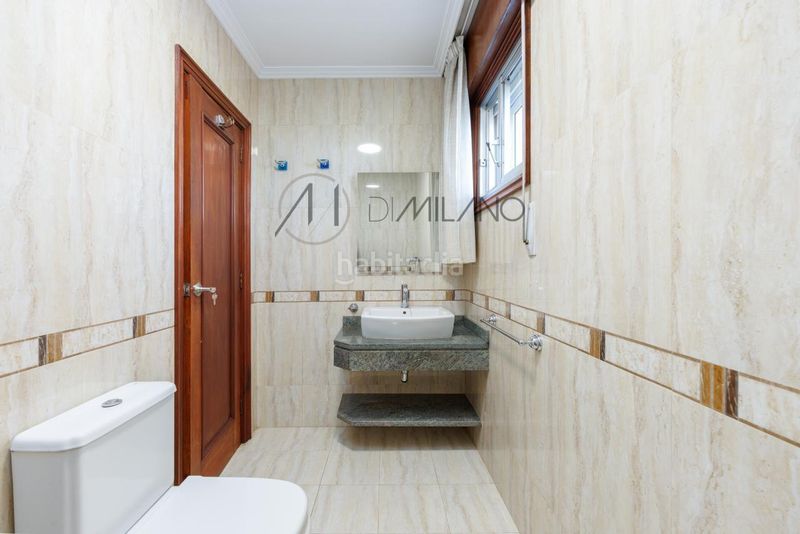 Foto c0813e2f-25a8-4865-893c-933f925385f1. Casa en Valadares - Beade Vigo