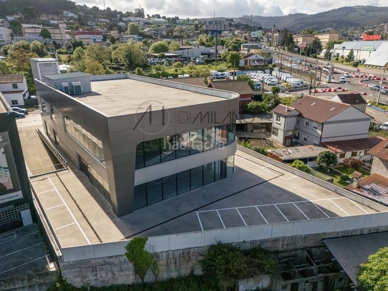 Foto a06502c8-c1d0-43bc-af99-8d5031c5f769. Location bâtiment à usage industriel dans Lavadores Vigo