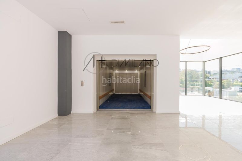 Foto a99e029b-b279-49b8-85c5-963574105028. Location bâtiment à usage industriel dans Lavadores Vigo
