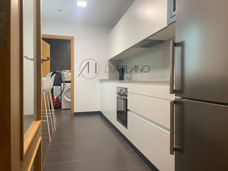 Foto 0f7d43d2-d2a1-4f5a-8623-1bcf11c73c7a. Rent flat with heating parking in Centro - Areal Vigo
