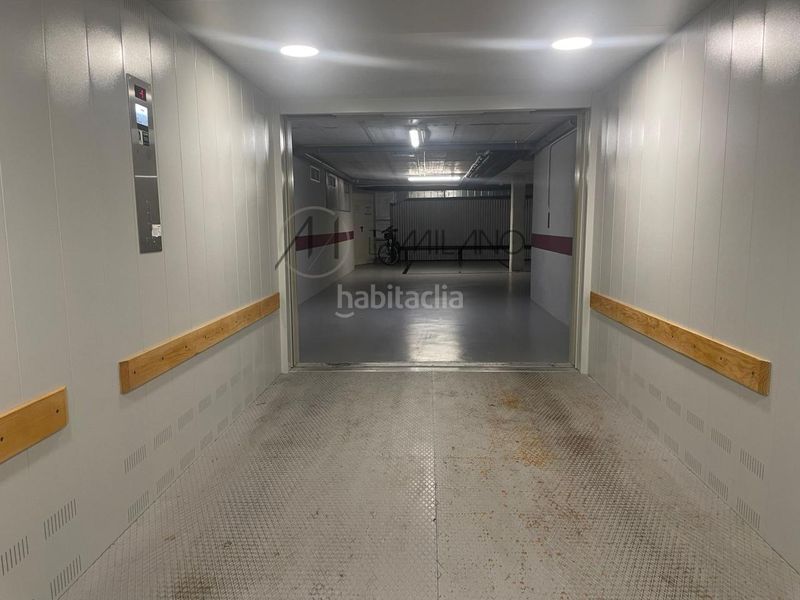Foto 71ecee63-ddb6-4ebe-83ac-4be73640f574. Rent flat with heating parking in Centro - Areal Vigo