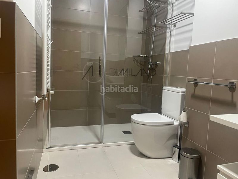 Foto f8032ea6-bf6b-4f89-b4f5-13327ea4a259. Rent flat with heating parking in Centro - Areal Vigo