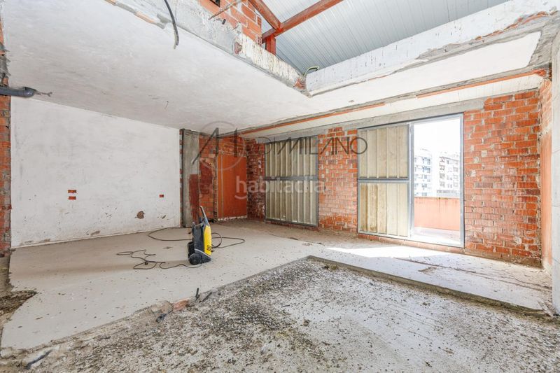 Foto b4d87c89-dbf8-477f-a097-e4559d2482d0. Edificio in Porriño (O)