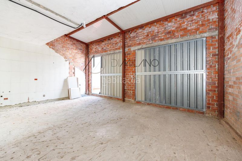 Foto bb46e21d-66ce-4bfe-94ab-3401d9671097. Edificio in Porriño (O)