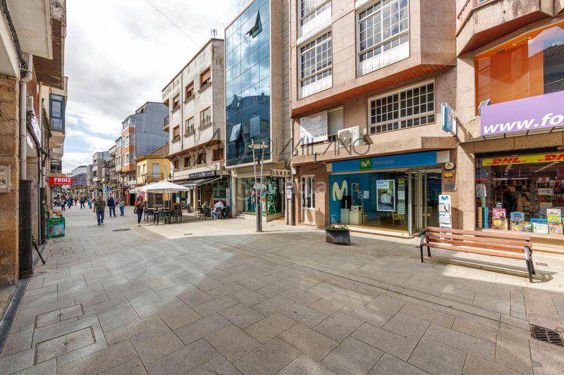 Foto ebc9f9e3-d834-437a-9e81-5f23c3e0c0d4. Edificio in Porriño (O)