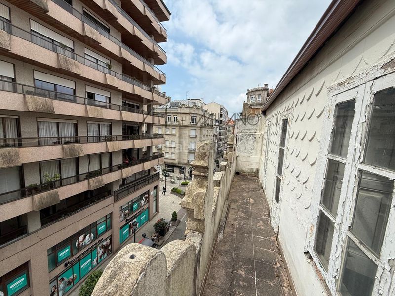 Foto f46d6e5d-56fd-416e-9389-96f4c89e1b20. Flat with heating in Centro - Areal Vigo